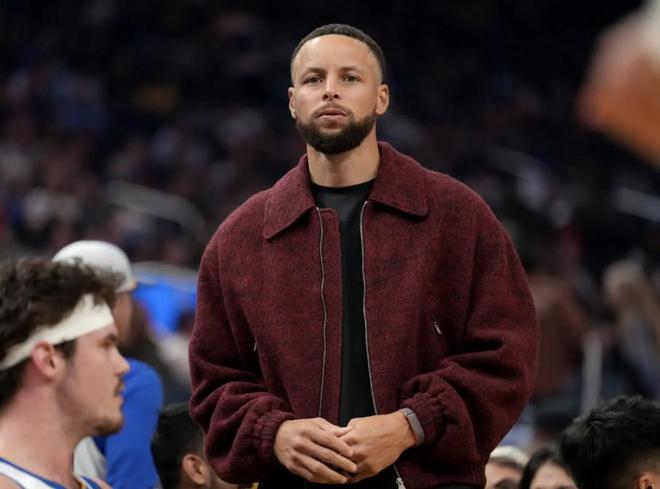 库里回应退役传闻：暂无退役计划，伤病困扰赛