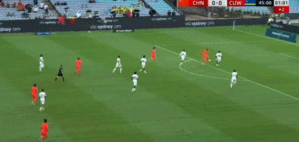 国足首秀告捷 韦世豪补时绝杀助球队1-0力克库拉