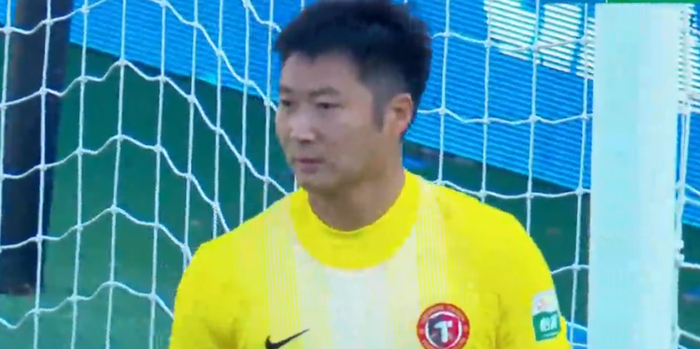 足协确认韩镕泽手球犯规黄牌判罚正确