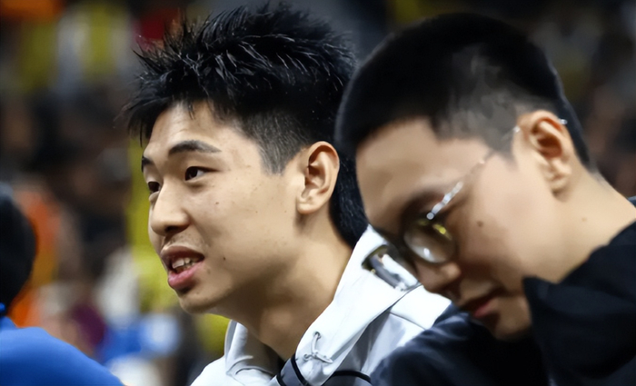 广东惨败福建崔永熙被血帽引热议 伤病影响成关