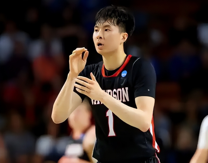 广东惨败福建崔永熙被血帽引热议 伤病影响成关